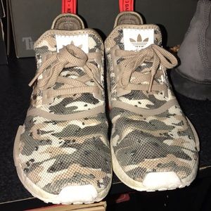 Camp adidas NMD’s